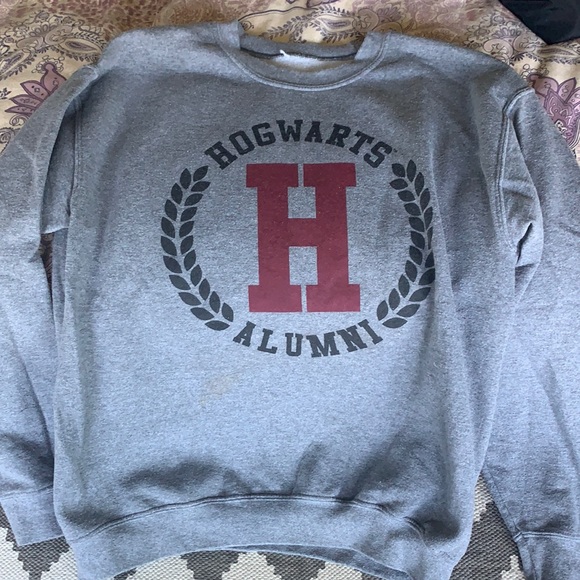 Hogwarts Alumni Sweatshirt Sz M - Picture 1 of 4